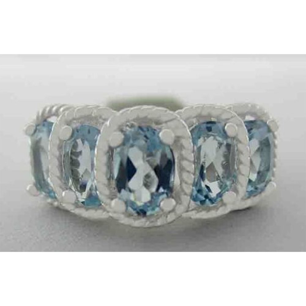 Elegant Silver and Blue Gemstone Ring